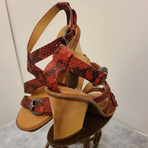 💢Sale💢 Via Spiga sandals - Picture 2 of 7